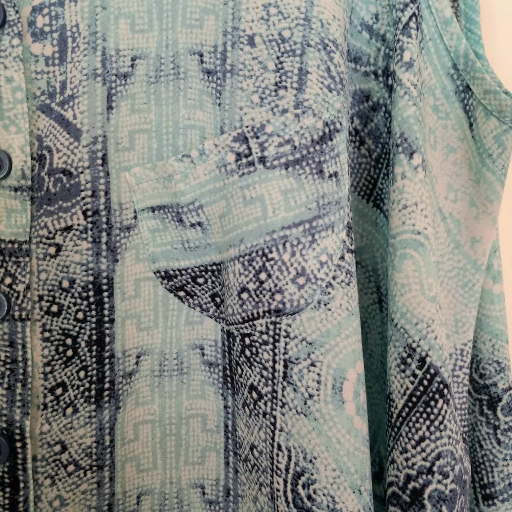Style & Co flowy boho round neck button down tank size M